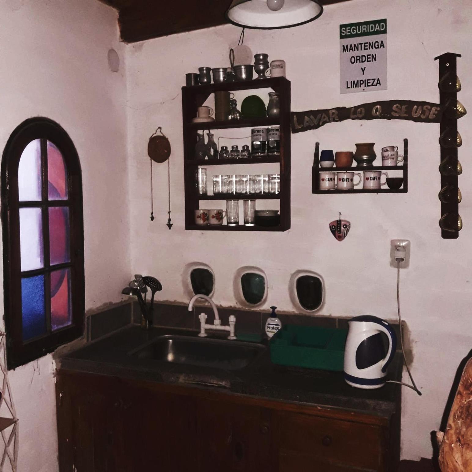Hotel La Revuelta à Amaichá del Valle Extérieur photo